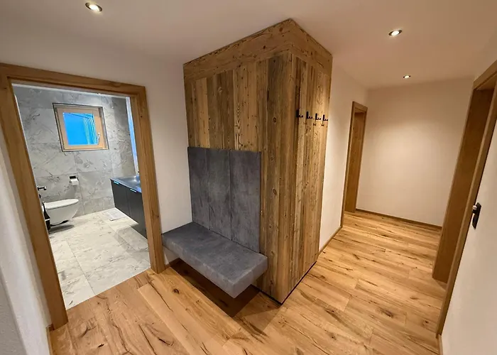 Ahorn Apartamento Uderns